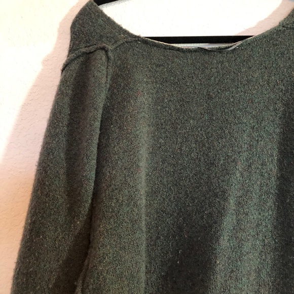 Free People Sweater, EUC V-Neck Oversized Green - Picture 8 of 10